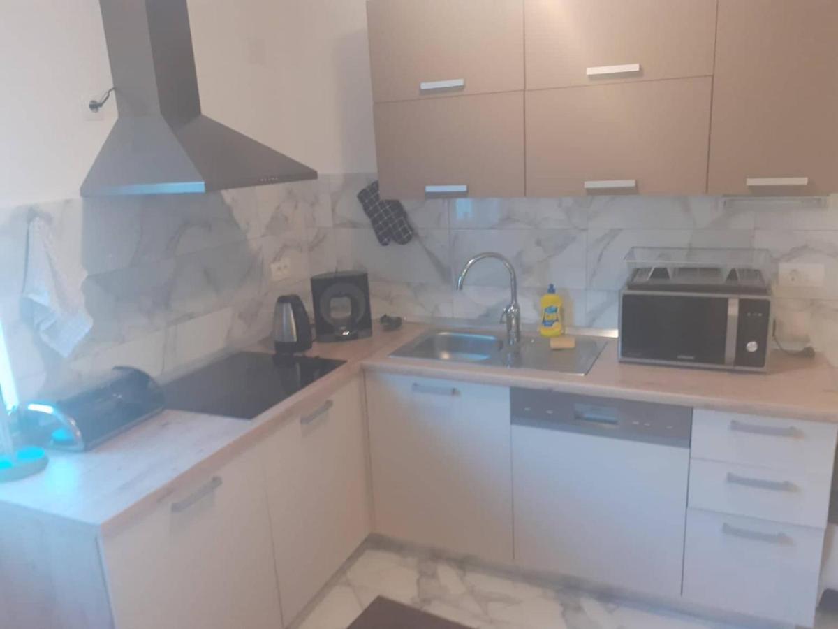 Ljubas Ii Opatija Veprinac
