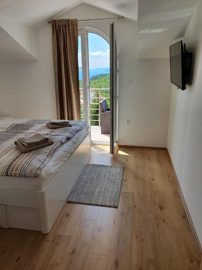 Ljubas Ii Opatija Veprinac